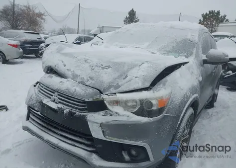 2017 Mitsubishi Outlander Sport 2.0 Le z USA, uszkodzony, nr VIN JA4AR3AUXHZ060494